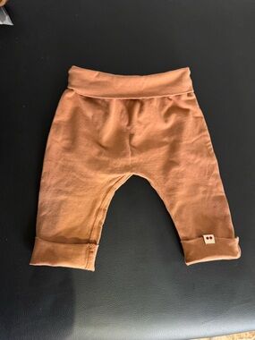 Most perfect kids pant! Burnt orange/UT Austin Longhorn Color, 0-6 mths